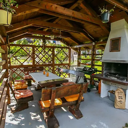 Homestay Mountain View *